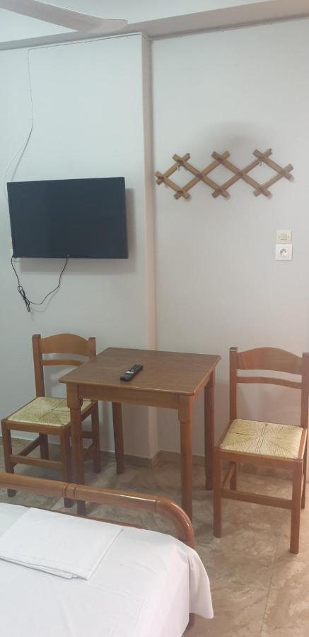Pansion Marousa Méthana 외부 사진