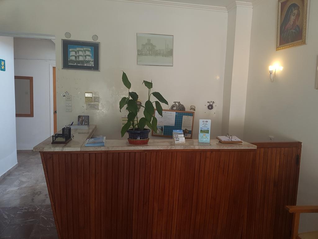 Pansion Marousa Méthana 외부 사진
