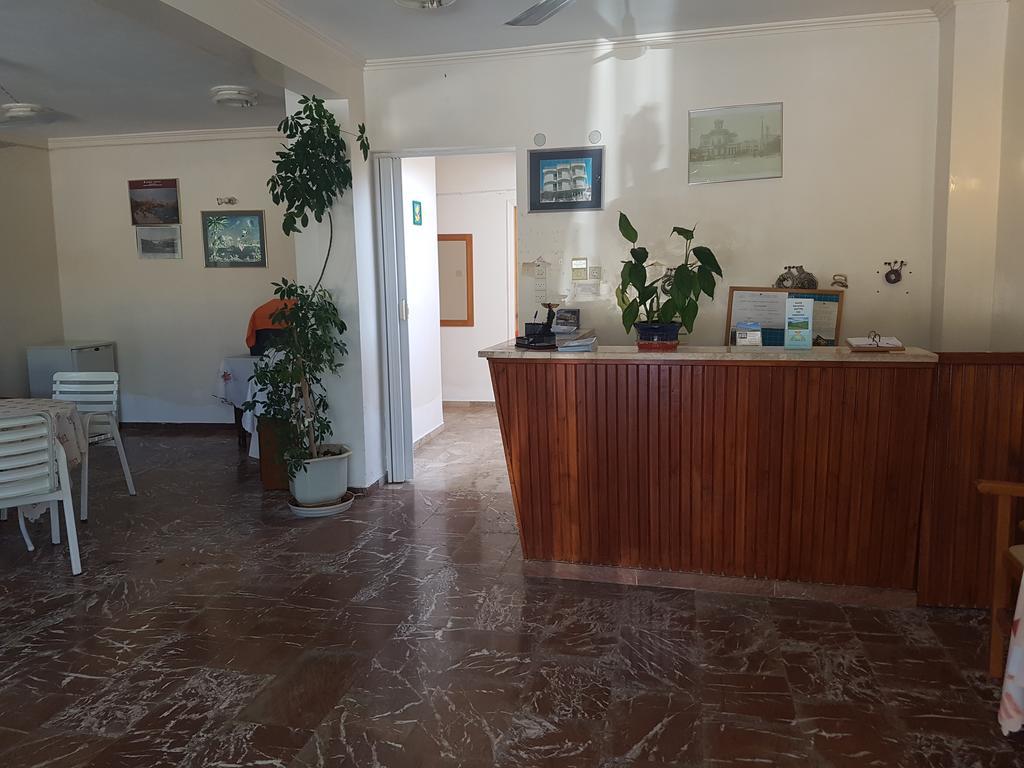 Pansion Marousa Méthana 외부 사진